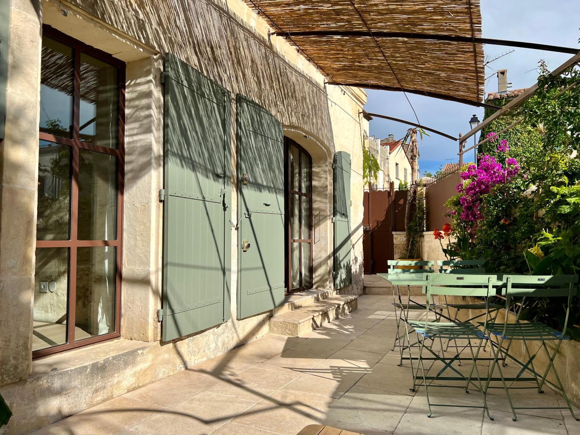 Maison De Village Fontvieille Eksteriør bilde